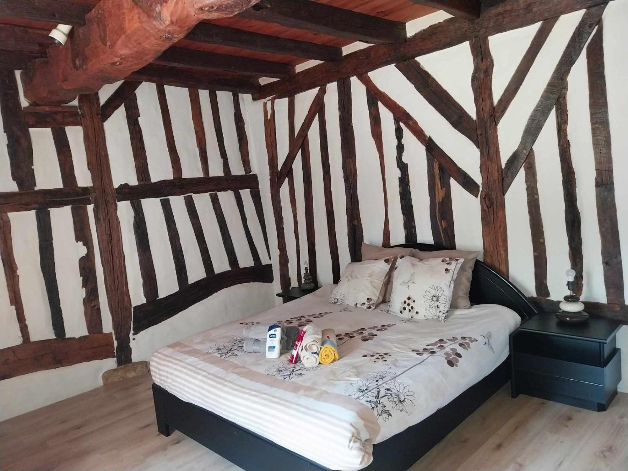 Bed and Breakfast Les Bernus Monfaucon  Exterior foto