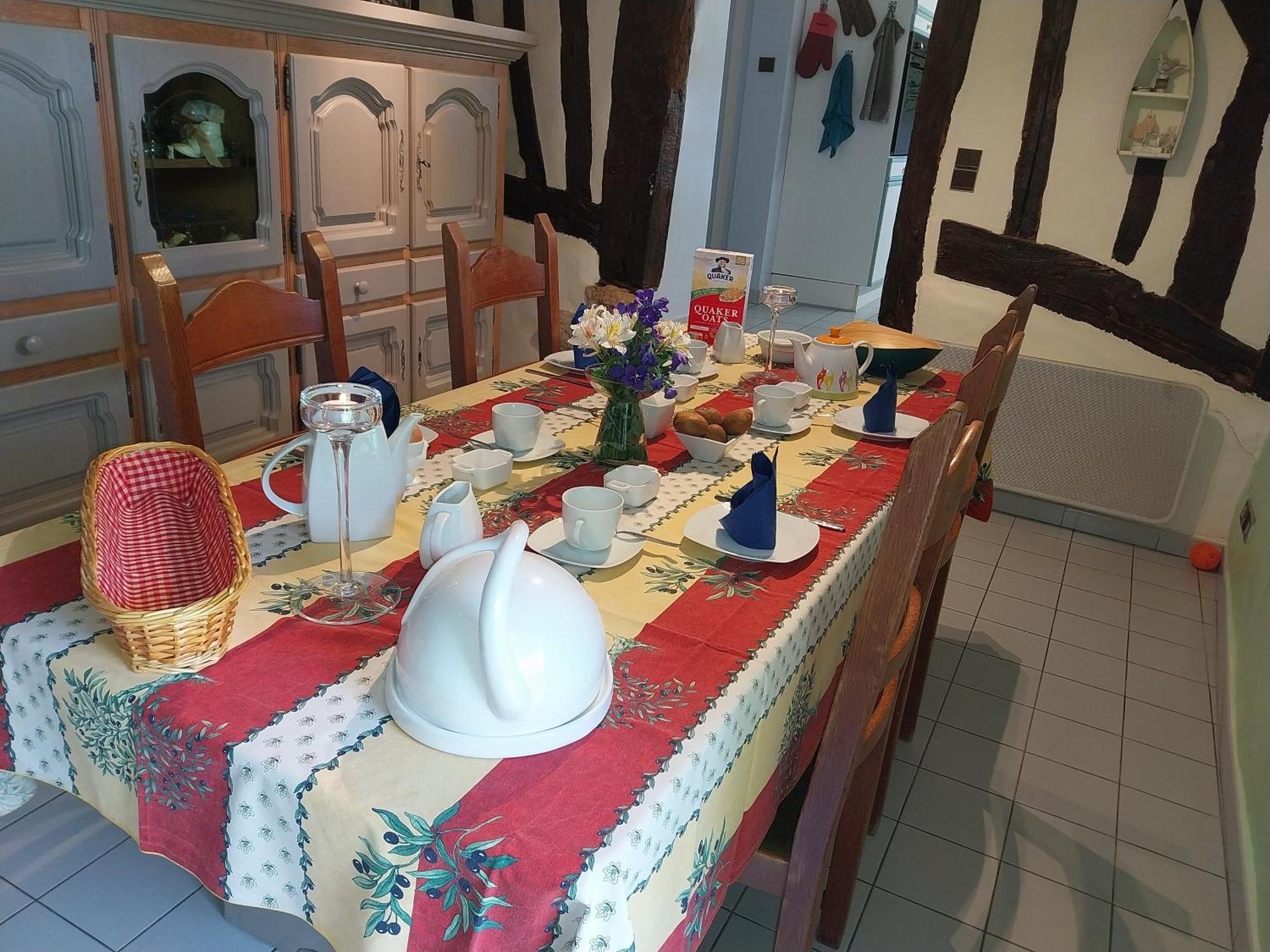 Bed and Breakfast Les Bernus Monfaucon  Exterior foto